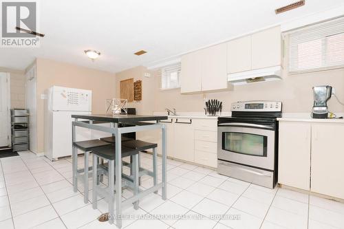 2419 Cashmere Avenue, Mississauga, ON 