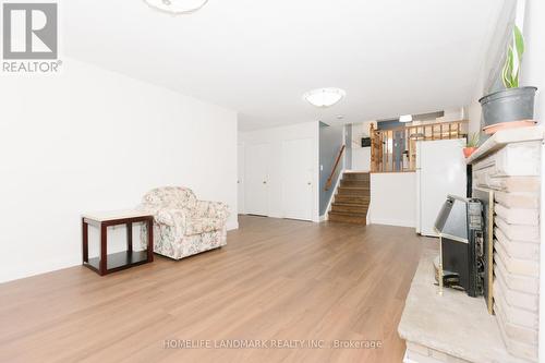 2419 Cashmere Avenue, Mississauga, ON 