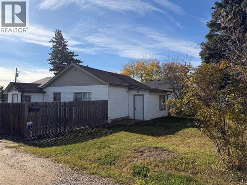 1009 95 Avenue  Dawson Creek, BC V1G 1H9