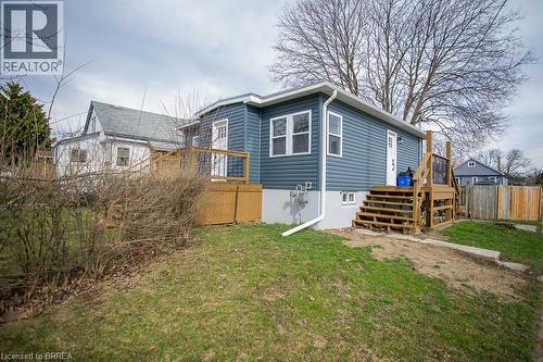 20 PARK Avenue E , Brantford, Ontario N3S 2Z2 2