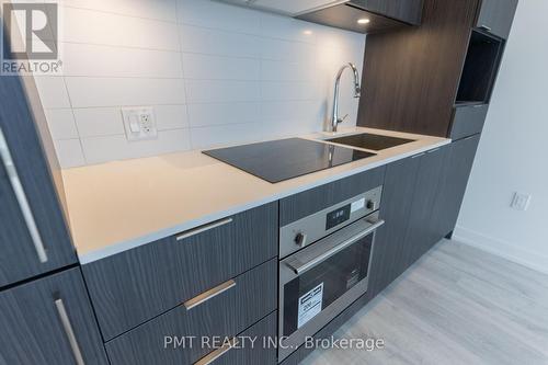N2610 - 7 GOLDEN LION HEIGHTS , Toronto, Ontario M2M 0C1 2