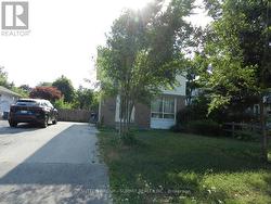 10 BALDOON ROAD Toronto, ON M1B 1V7