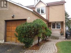 76 CRAYFORD DRIVE  Toronto, ON M1W 3B6
