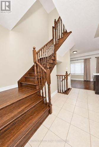 63 FORSYTH CRESCENT N , Barrie, Ontario L4N 6R1 4