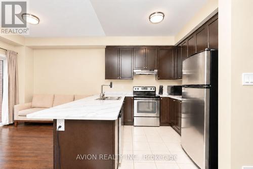 63 FORSYTH CRESCENT N , Barrie, Ontario L4N 6R1 5