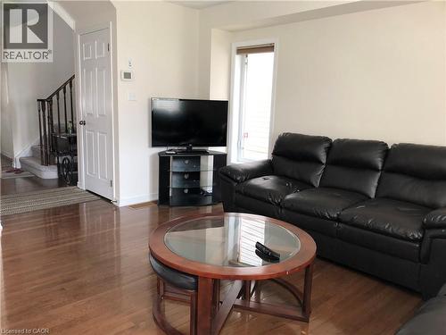 43 ARMSTRONG Avenue , Cambridge, Ontario N1P 0A1 5