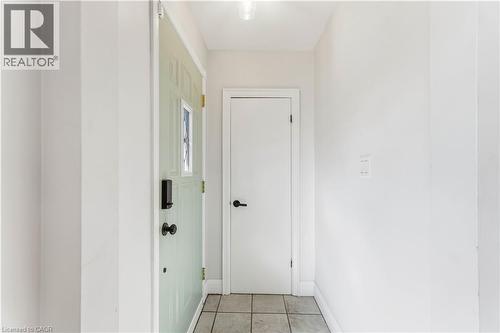 41 SHARON Avenue Unit# Main Floor , Hamilton, Ontario L8T 1E2 5
