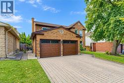 104 DEERWOOD Crescent  Kitchener, ON N2N 1R3