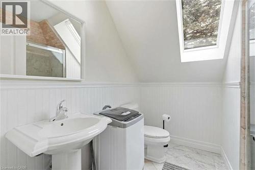 2376 8 Sideroad, Burlington, ON 