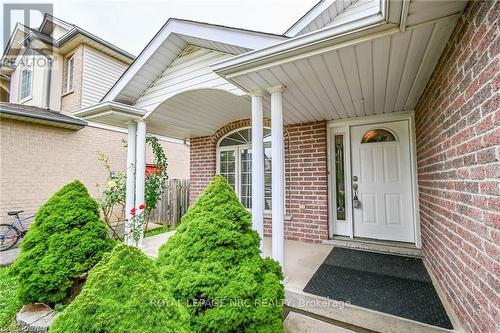 7005 KELLY DRIVE , Niagara Falls (Forestview), Ontario L2H 3J9 4