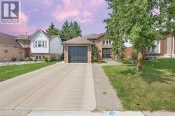 150 BANKSIDE Drive  Kitchener, ON N2N 3E4