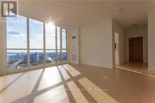 4506 - 85 QUEENS WHARF ROAD , Toronto, Ontario M5V 0J9 4