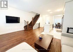 15 MAYBANK LANE  Whitchurch-Stouffville, ON L4A 4X7