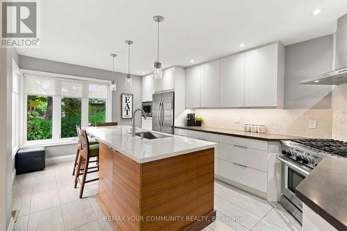 2332 Folkway Drive, Mississauga, ON 