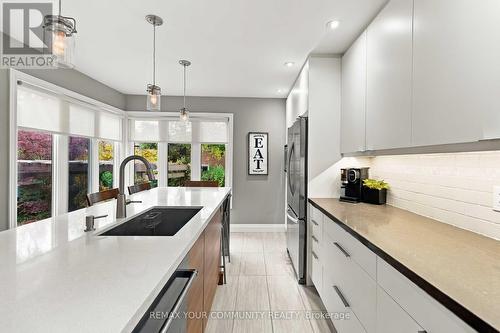 2332 Folkway Drive, Mississauga, ON 