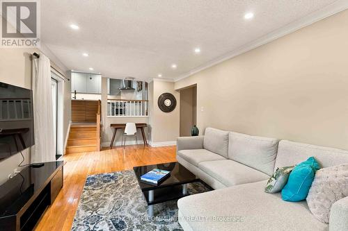 2332 Folkway Drive, Mississauga, ON 