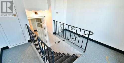 584 MONTGOMERY STREET , Oshawa, Ontario L1H 7K2 2
