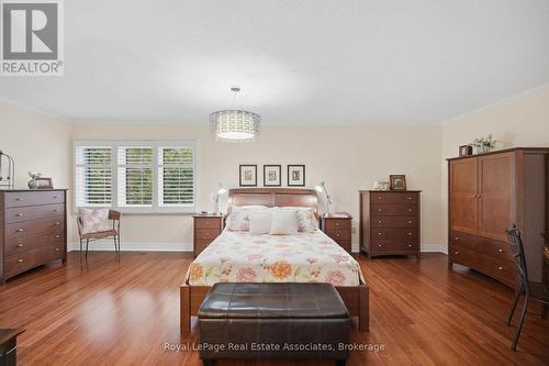 Spacious primary bedroom - 5923 Tweed Court, Mississauga, ON 