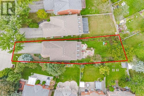 Private, deep lot - 182 feet - 5923 Tweed Court, Mississauga, ON 