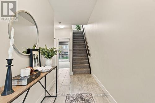 2112 MEADOWGATE BOULEVARD , London South (South U), Ontario N6M 0H5 3