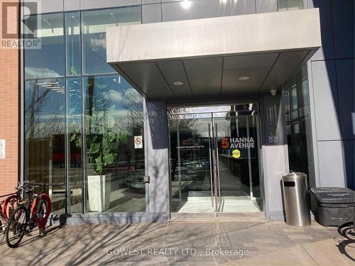 743 - 5 HANNA AVENUE , Toronto, Ontario M6K 1W8 2