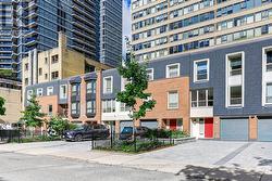 6 - 48 GRANBY STREET Toronto, ON M5B 2J5