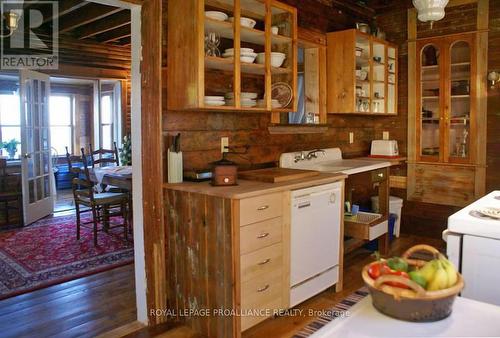 20 WEST STREET , Prince Edward County (Wellington), Ontario K0K 3L0 5