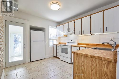 2ND FLOOR - 927 KINGSTON ROAD , Toronto, Ontario M4E 1S6 3