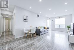1911 - 5 CONCORDE PLACE  Toronto, ON M3C 3M8