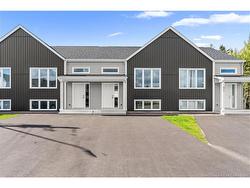 33 Cedric CRT Dieppe, NB E1K 0A5