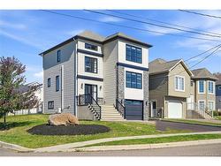 279 Freeman Moncton, NB E1E 0H7