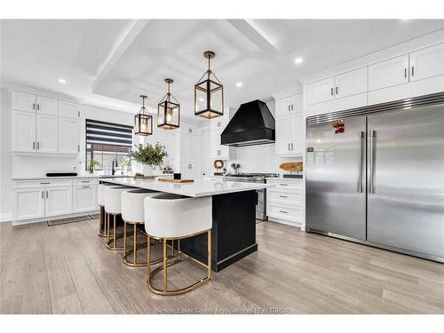 256 XAVIER Circle , Lakeshore, ON N0R 1A0 2