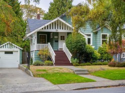 1240 Victoria Ave Oak Bay, BC V8S 4P2