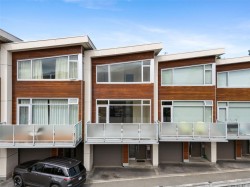 #3-2830 Irma St  Victoria, BC V9A 1S2