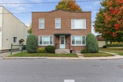 2 Rue St-Paul Salaberry-De-Valleyfield, QC J6S 4A8