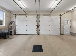 Garage - 