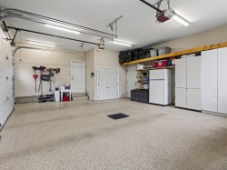 Garage - 