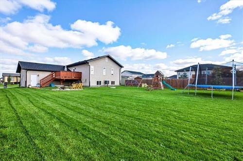 40 Amberfield Dr, Mitchell, MB 