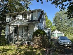 52 Chestnut ST Minto, NB E4B 3L5
