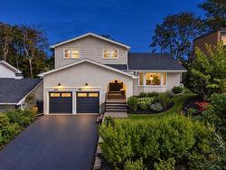 68 Bayview Road  Halifax, NS B3M 1N9
