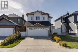 8226 Saddleridge Drive NE  Calgary, AB T3J 4K7