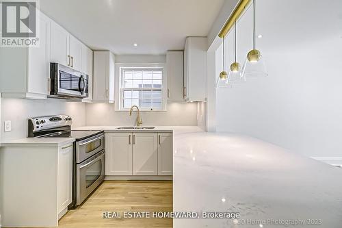 MAIN - 12 HIGHBOURNE ROAD , Toronto, Ontario M5P 2J2 2