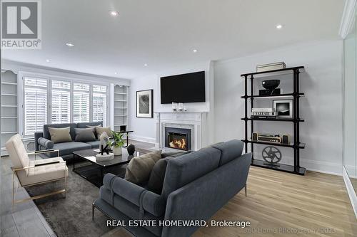 MAIN - 12 HIGHBOURNE ROAD , Toronto, Ontario M5P 2J2 5