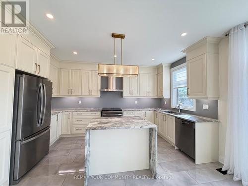 22 UPBOUND COURT , East Gwillimbury, Ontario L9N 0W1 3