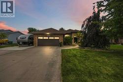 4303 Garden CRESCENT  Petrolia, ON N0N 1R0