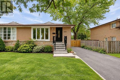 1254 NAPIER CRESCENT  Oakville, ON L6H 2A4
