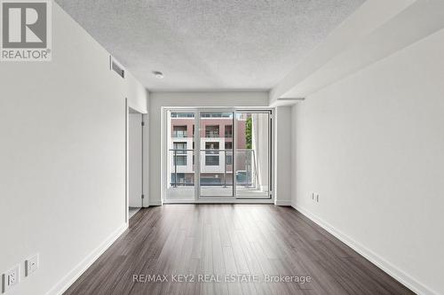 312 - 4010 EGLINTON AVENUE W , Toronto, Ontario M9A 0G5 2