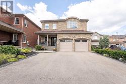 6782 KAZOO COURT  Mississauga, ON L5W 1T4