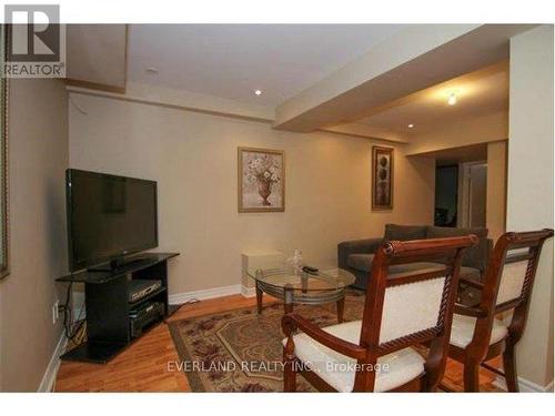 2344 PROUDFOOT TRAIL , Oakville, Ontario L6M 3Y2 5