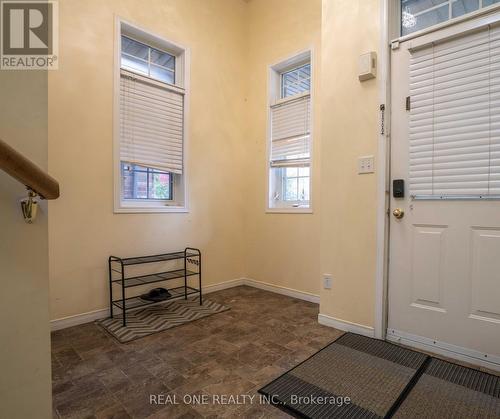 971 CREEKSIDE DRIVE , Waterloo, Ontario N2V 2W5 3